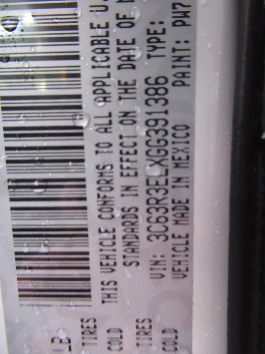 Used 2016 RAM 3500 Laramie image 26