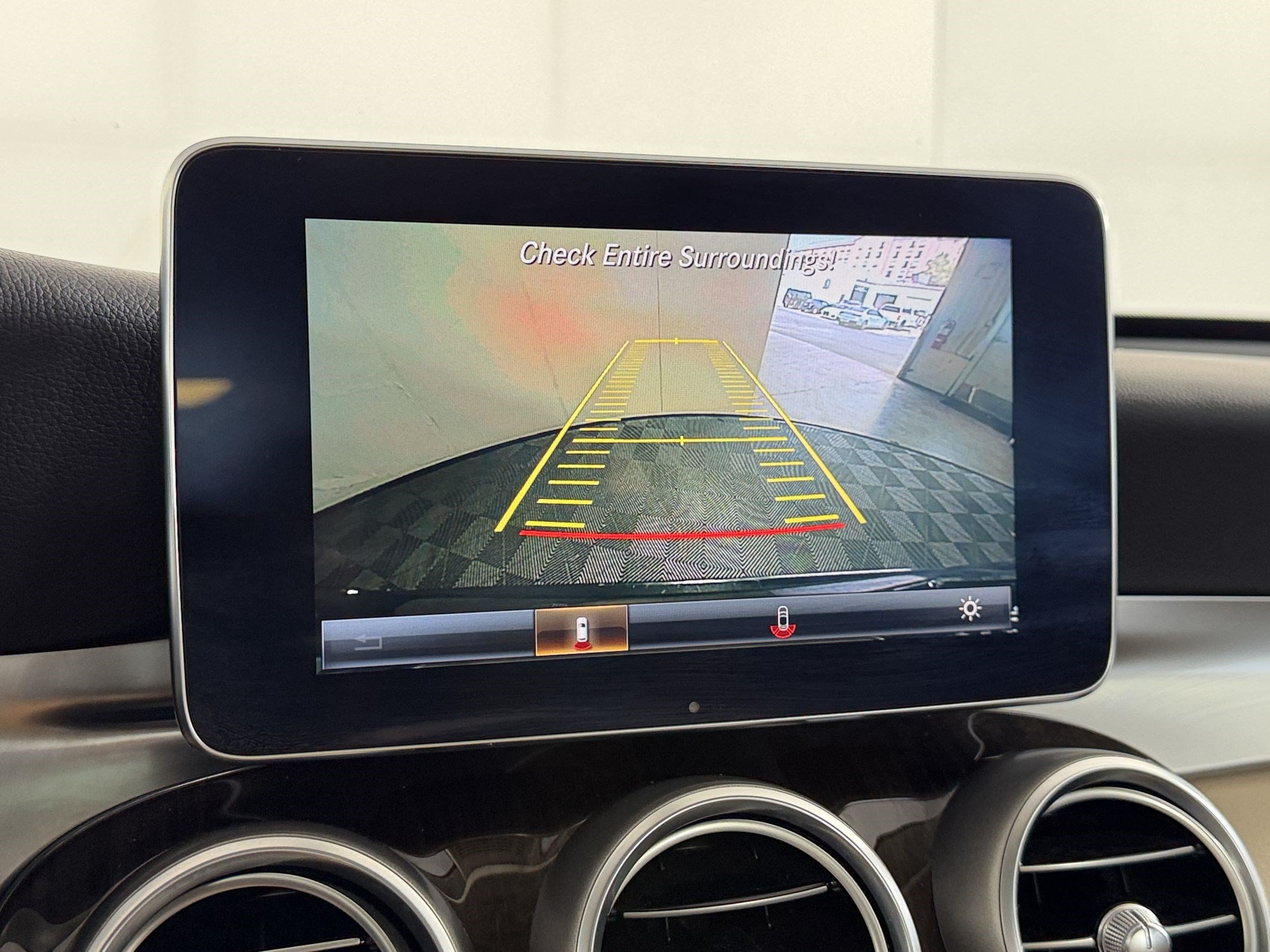 Used 2019 Mercedes-Benz GLC 300 4MATIC image 20