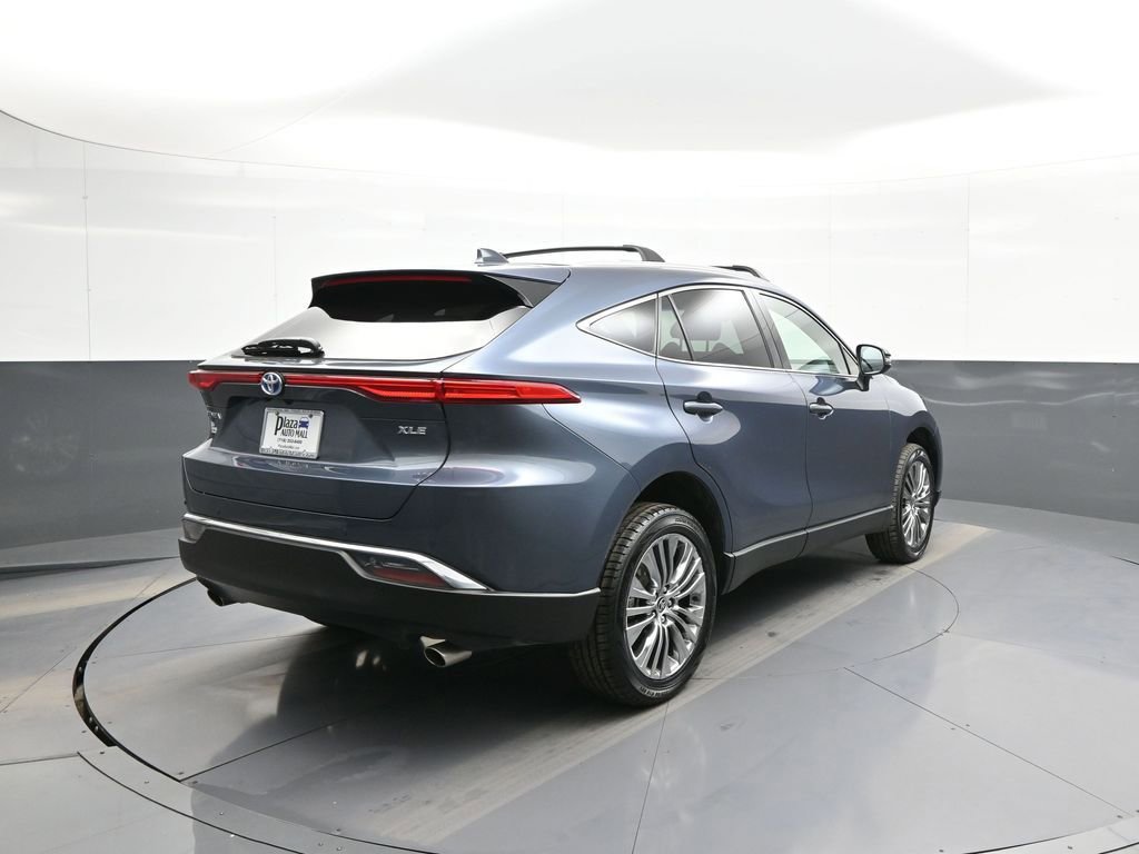 Certified 2023 Toyota Venza XLE AWD/4WD image 6
