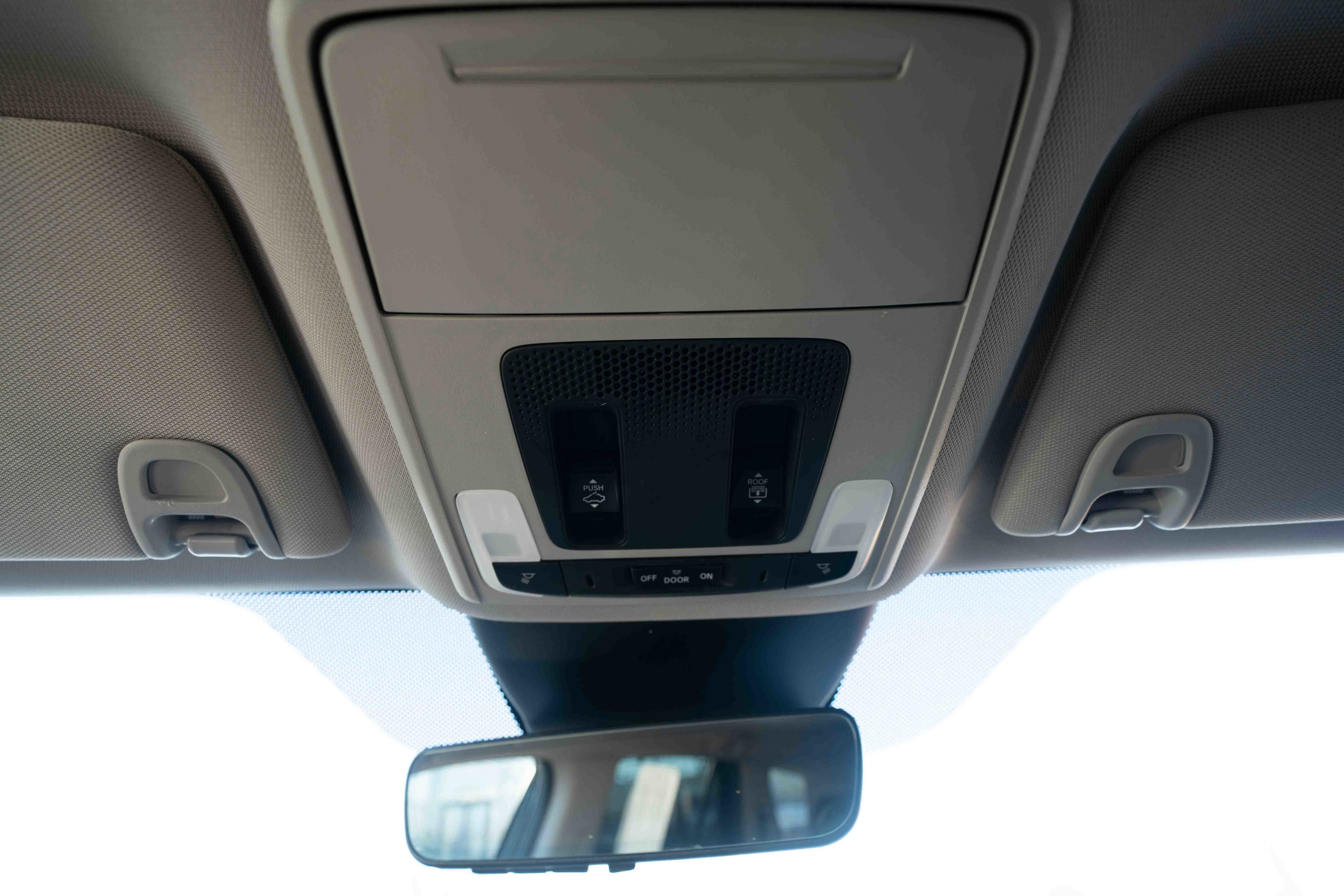 Used 2024 Honda Pilot Touring image 18