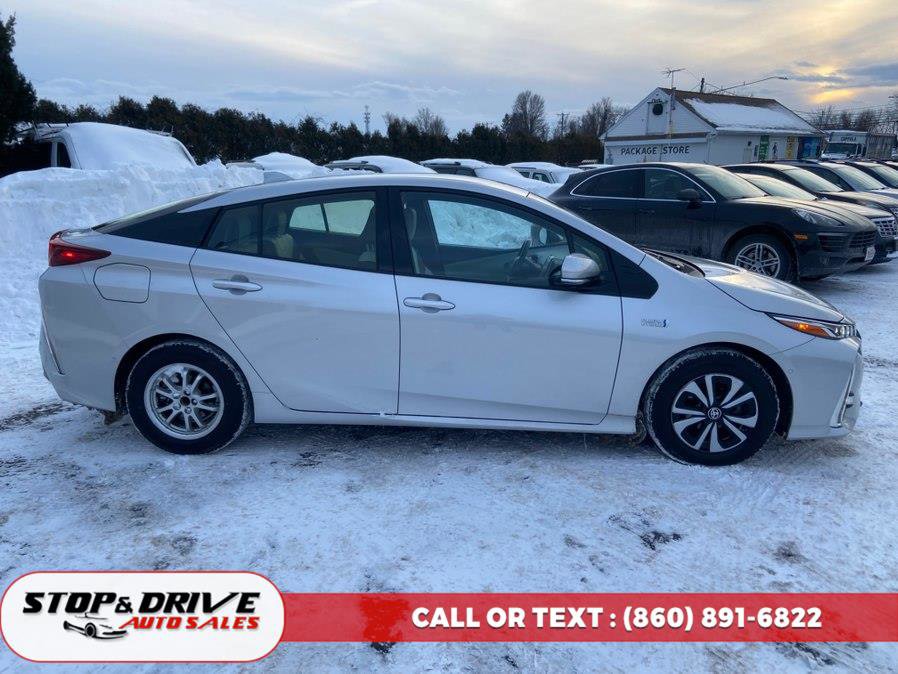 Used 2018 Toyota Prius Prime Advanced FWD image 6