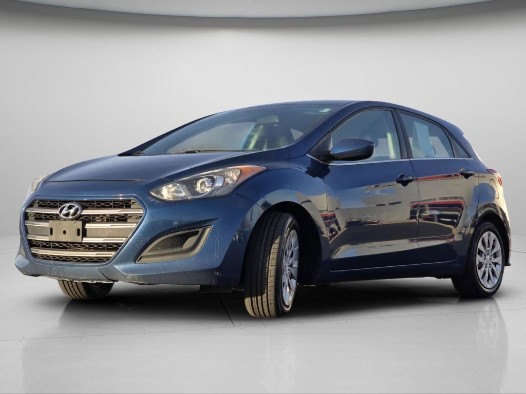 Used 2016 Hyundai Elantra GT image 16