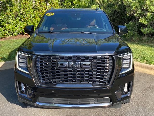 Used 2023 GMC Yukon Denali Ultimate image 2