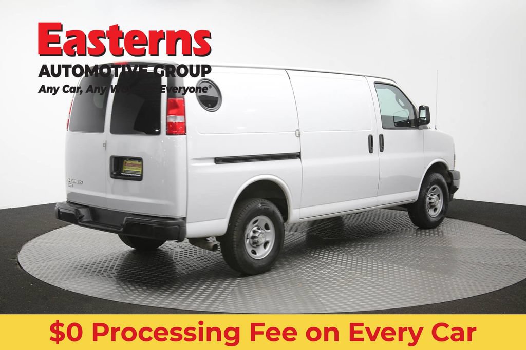 Used 2021 Chevrolet Express 3500 w/ Driver Convenience Package RWD image 37