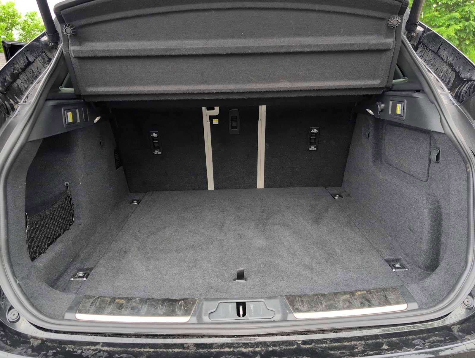 Used 2025 Jaguar F-PACE R-Dynamic S AWD/4WD image 31