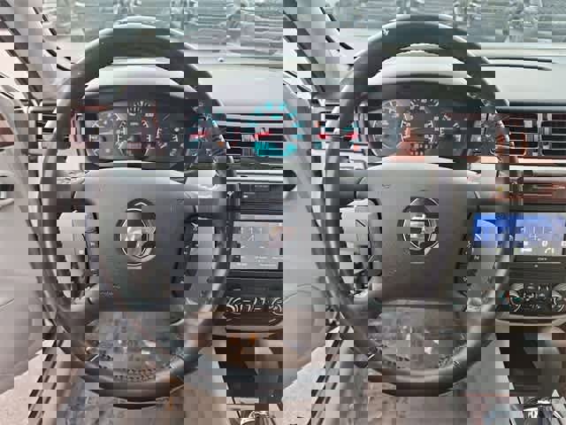 Used 2011 Chevrolet Impala LT w/ Luxury Edition Package image 25