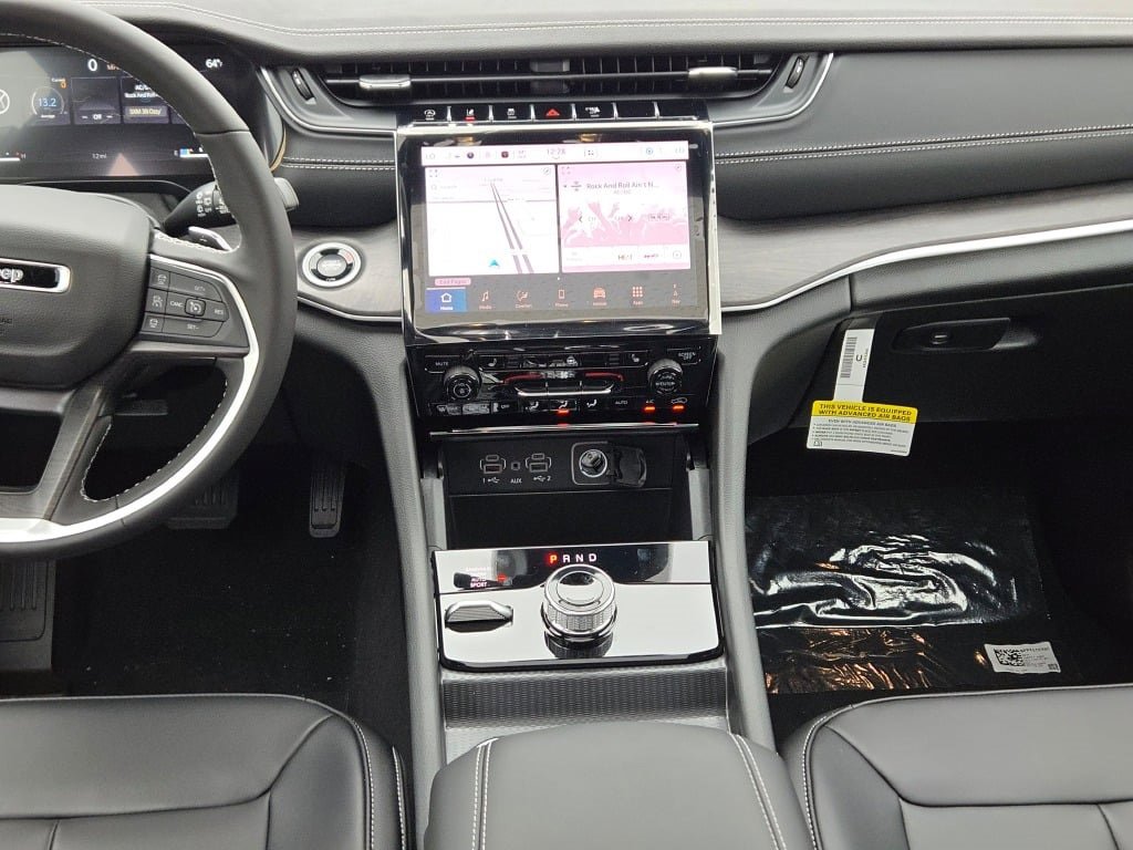 New 2025 Jeep Grand Cherokee Limited w/ MOPAR Finishing Package image 21