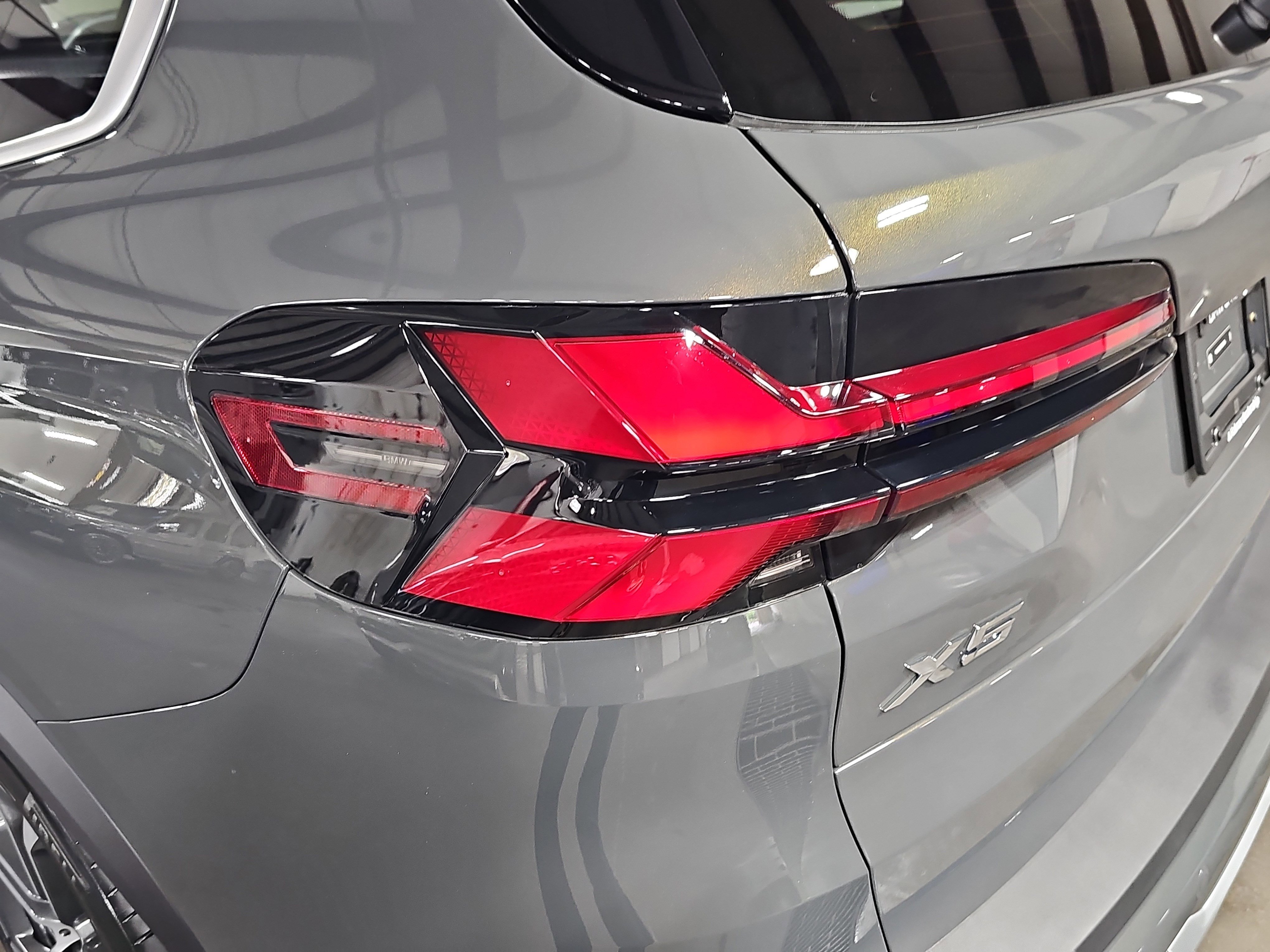 New 2026 BMW X5 xDrive50e w/ Climate Comfort Package image 37