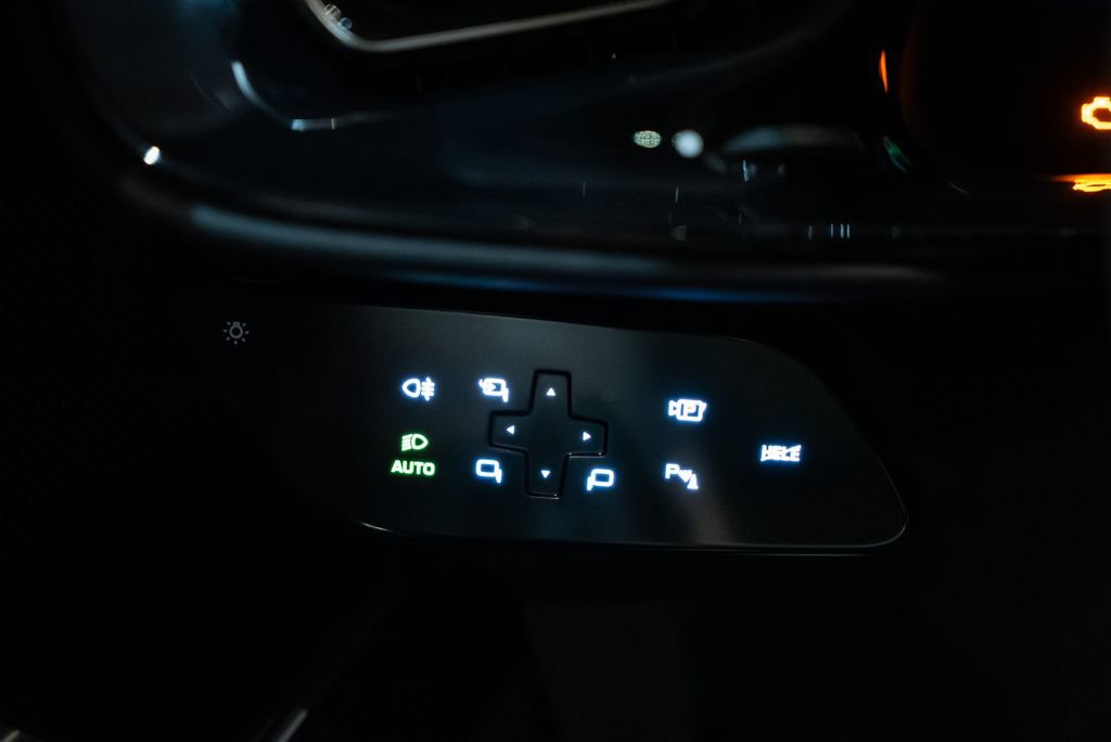 Certified 2025 Ferrari 12Cilindri RWD image 33