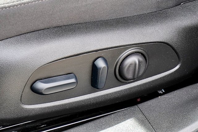 Used 2025 Chevrolet Malibu RS FWD image 23