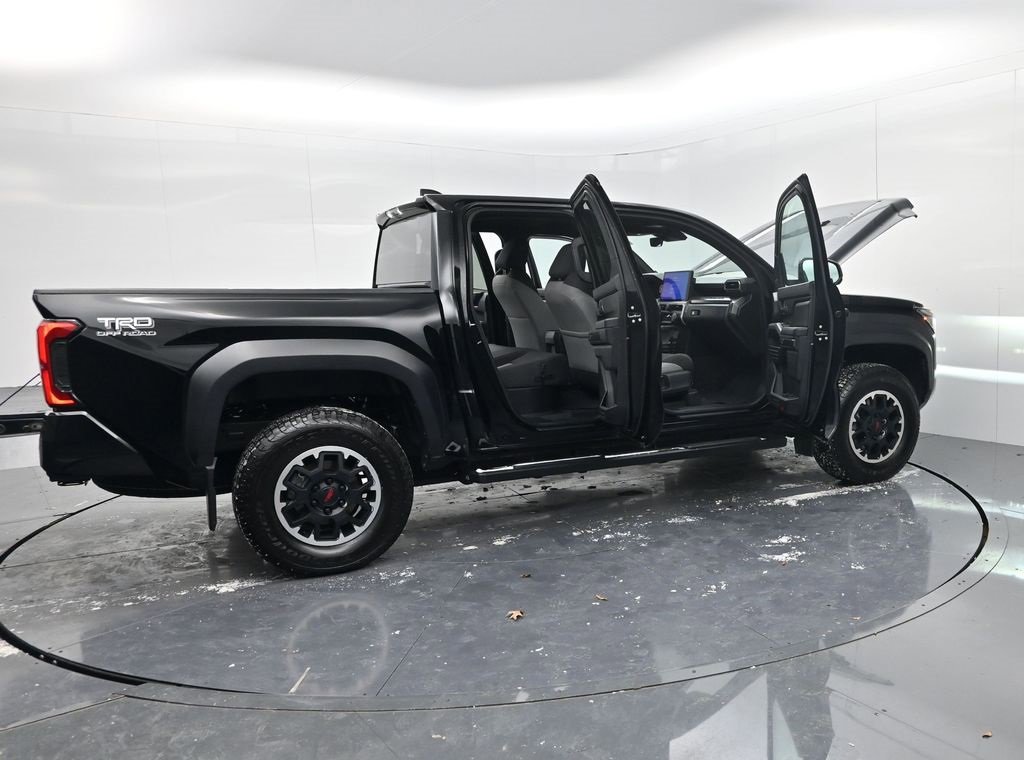 Used 2024 Toyota Tacoma TRD Off-Road image 51