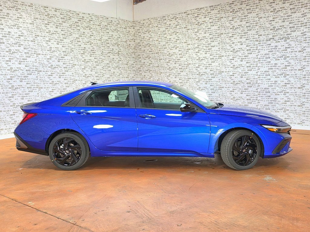 New 2026 Hyundai Elantra SEL Sport image 3