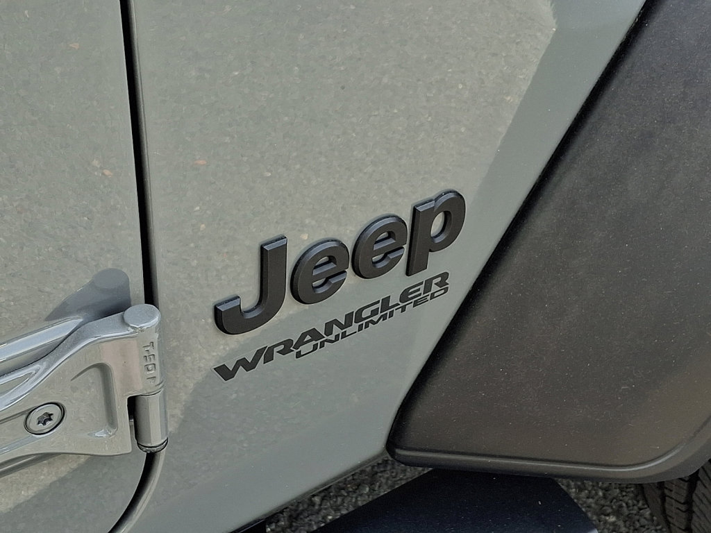 Used 2022 Jeep Wrangler Unlimited Sport AWD/4WD image 16