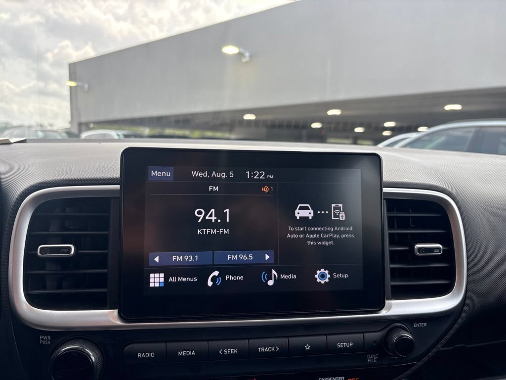 Used 2025 Hyundai Venue SEL FWD image 20