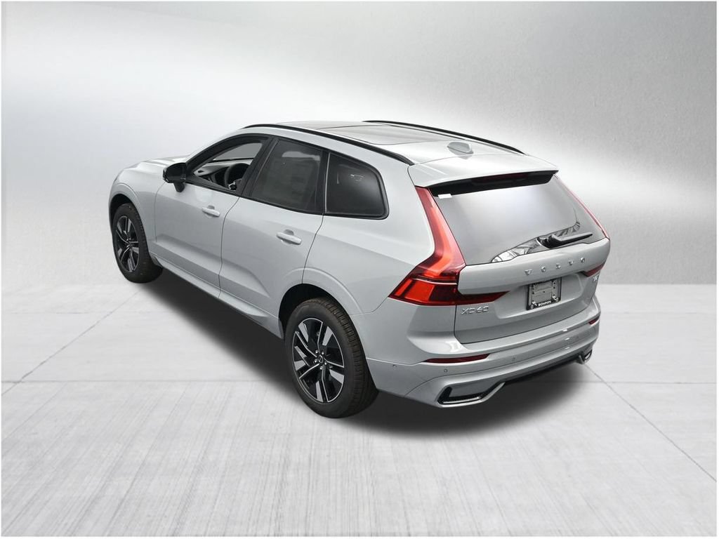 New 2026 Volvo XC60 B5 Plus AWD/4WD image 15