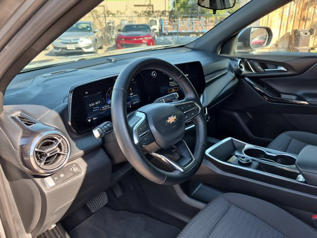 Used 2026 Chevrolet Equinox LT FWD image 10
