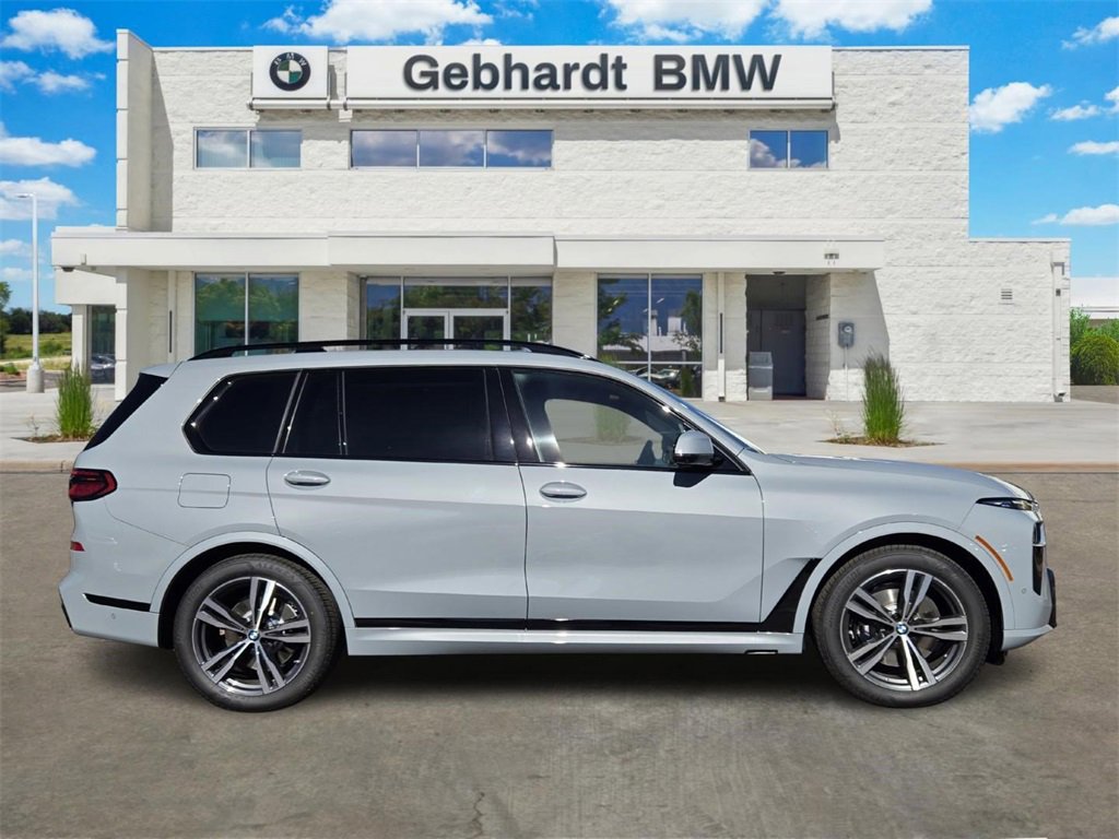New 2026 BMW X7 xDrive40i w/ M Sport Package image 4