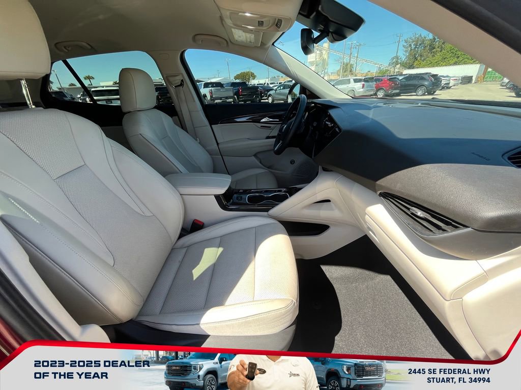 Used 2023 Buick Envision Essence image 20