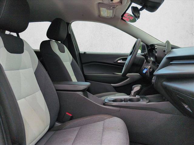 Used 2024 Chevrolet Trax LS FWD image 19