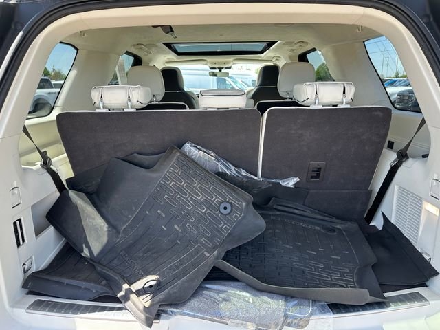 Used 2024 Lincoln Navigator Black Label image 13