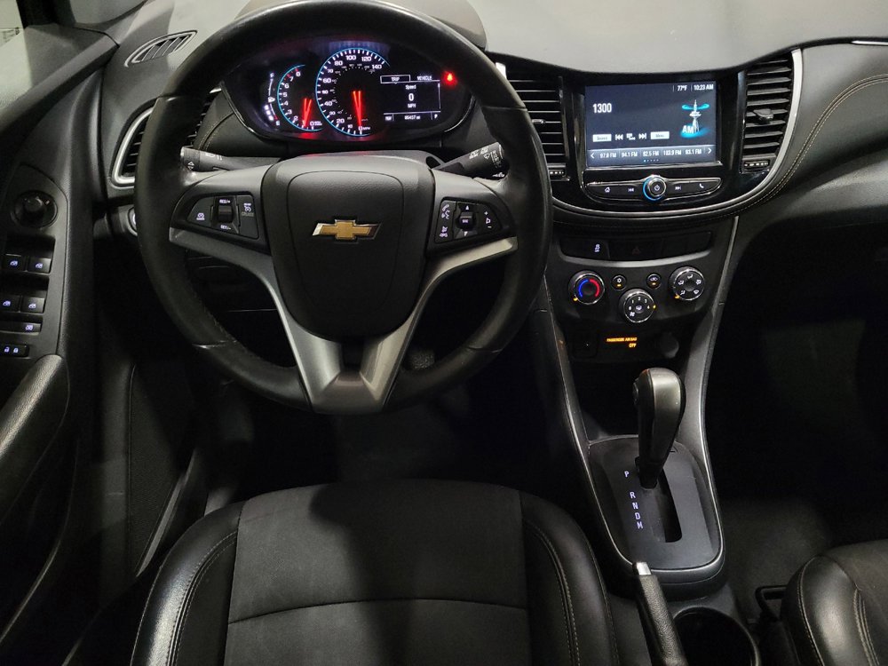 Used 2017 Chevrolet Trax LT w/ LT Convenience Package AWD/4WD image 22
