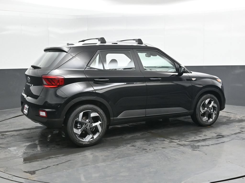 New 2026 Hyundai Venue SEL FWD image 2