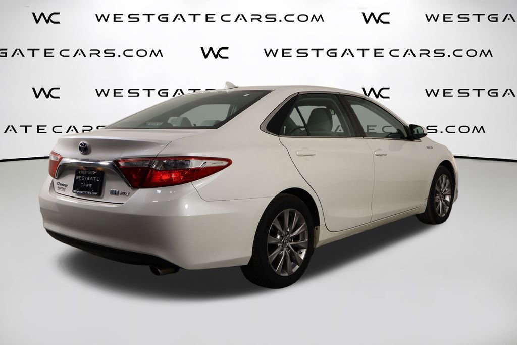 Used 2015 Toyota Camry XLE w/ Moonroof Package image 45