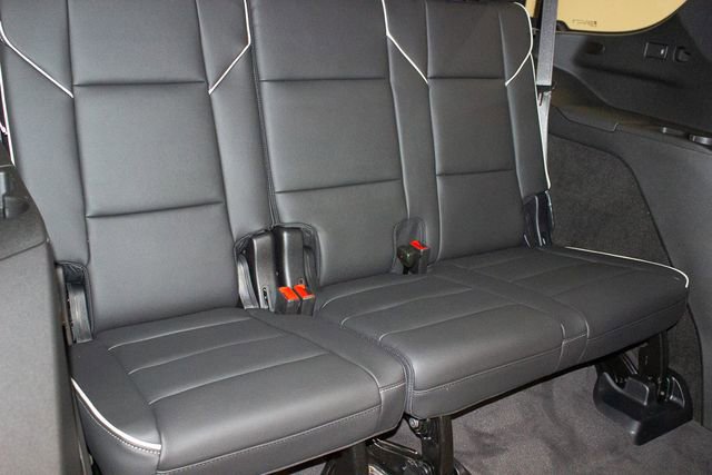 Certified 2025 Cadillac Escalade Premium Luxury w/ Touring Package image 13