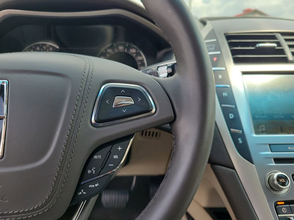 Used 2017 Lincoln MKZ Reserve w/ Technology Package AWD/4WD image 25