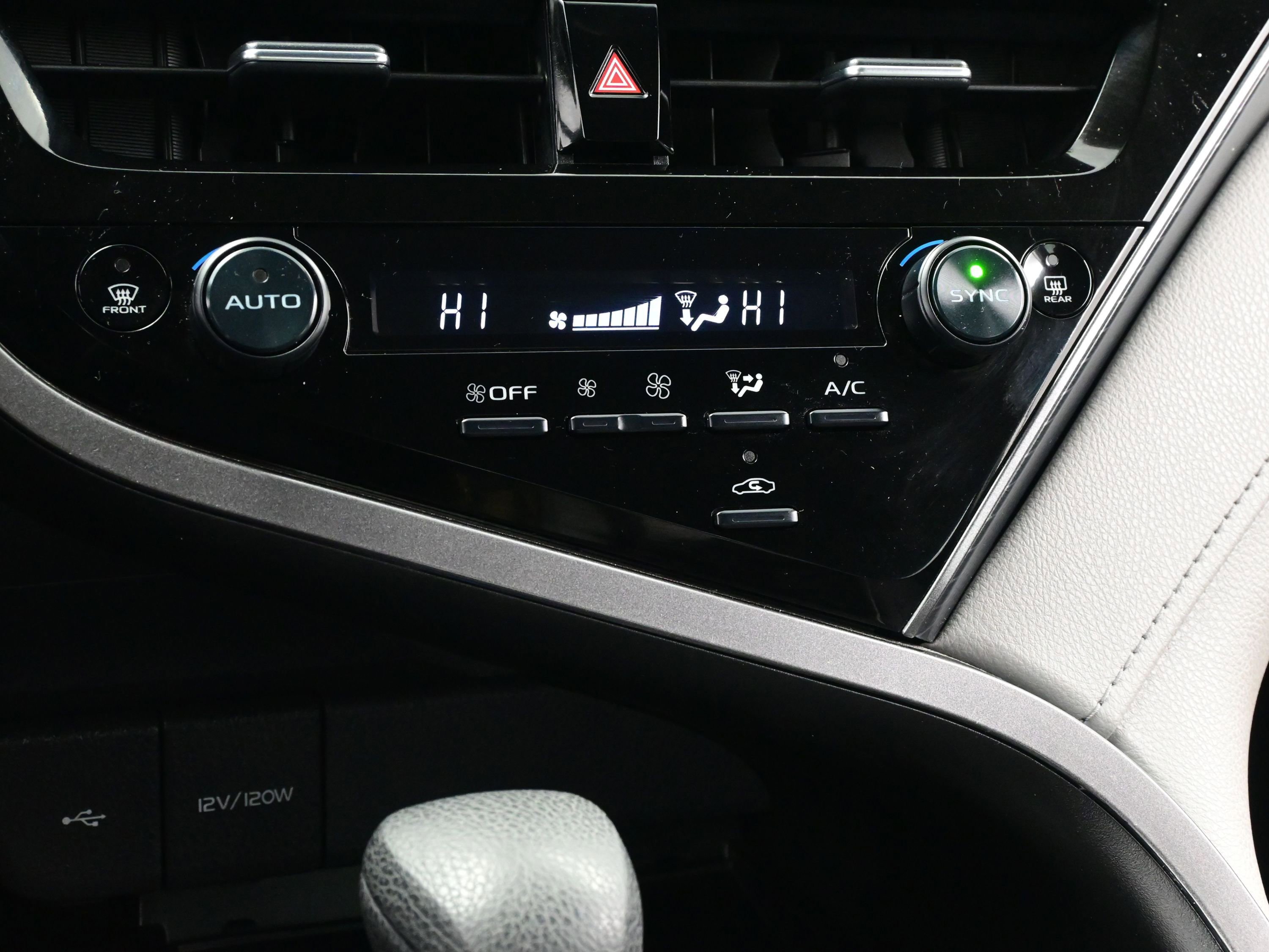 Used 2024 Toyota Camry LE image 20