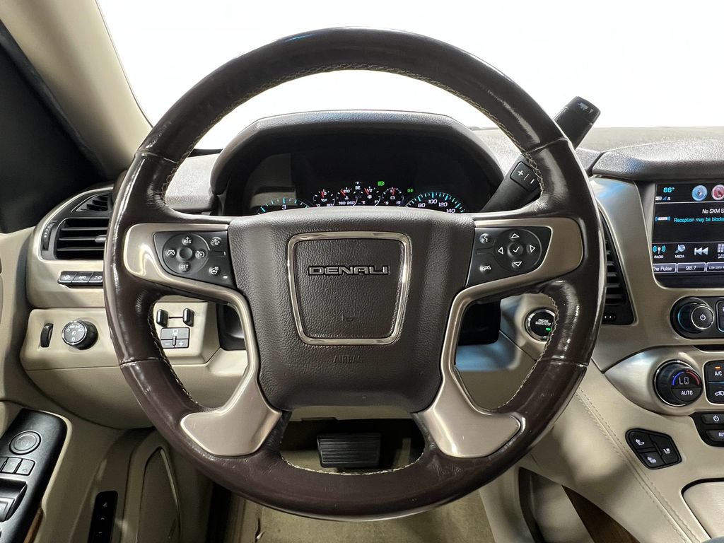 Used 2018 GMC Yukon Denali AWD/4WD image 25