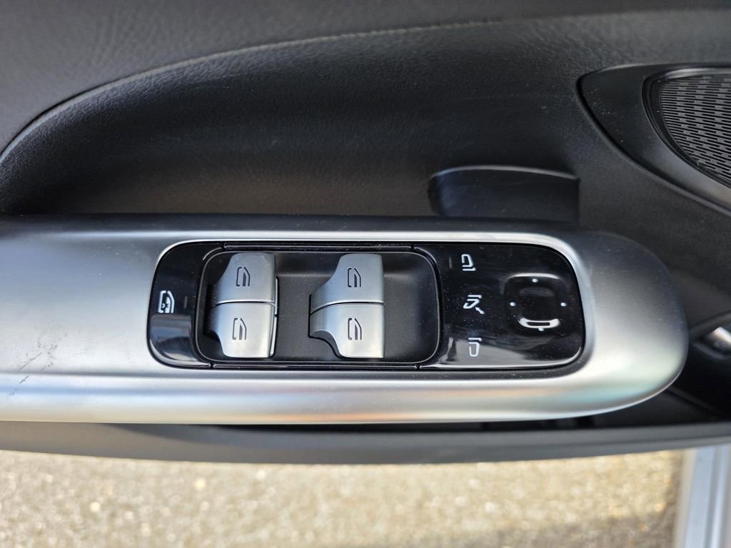 New 2026 Mercedes-Benz C 300 Sedan image 12