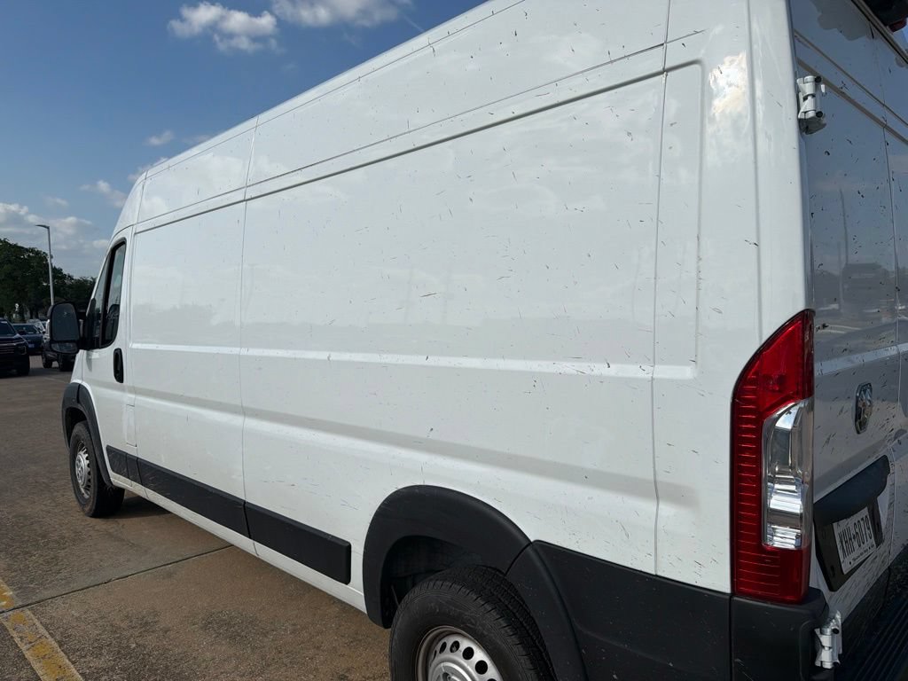 Used 2026 RAM ProMaster 2500 w/ Convenience Group FWD image 4