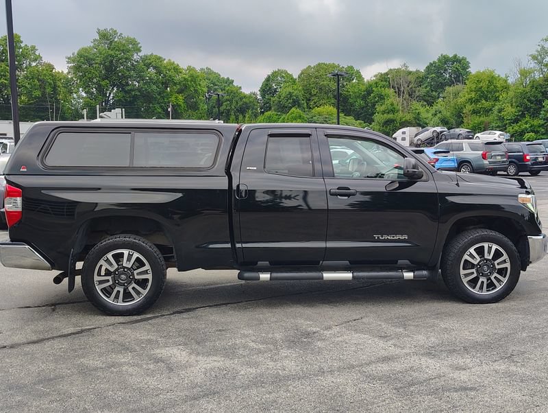 Used 2018 Toyota Tundra SR5 AWD/4WD image 5