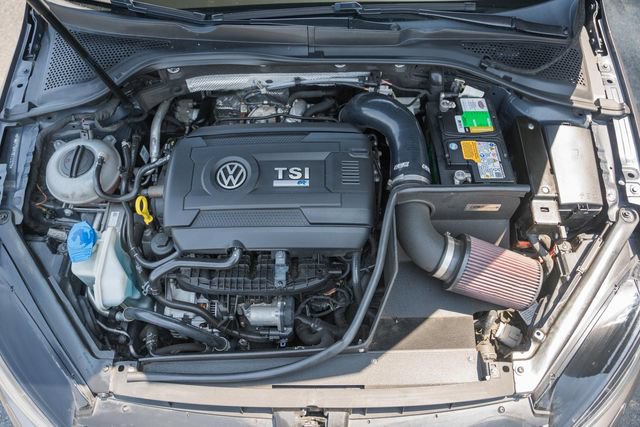 Used 2017 Volkswagen Golf R 4-Door AWD/4WD image 23