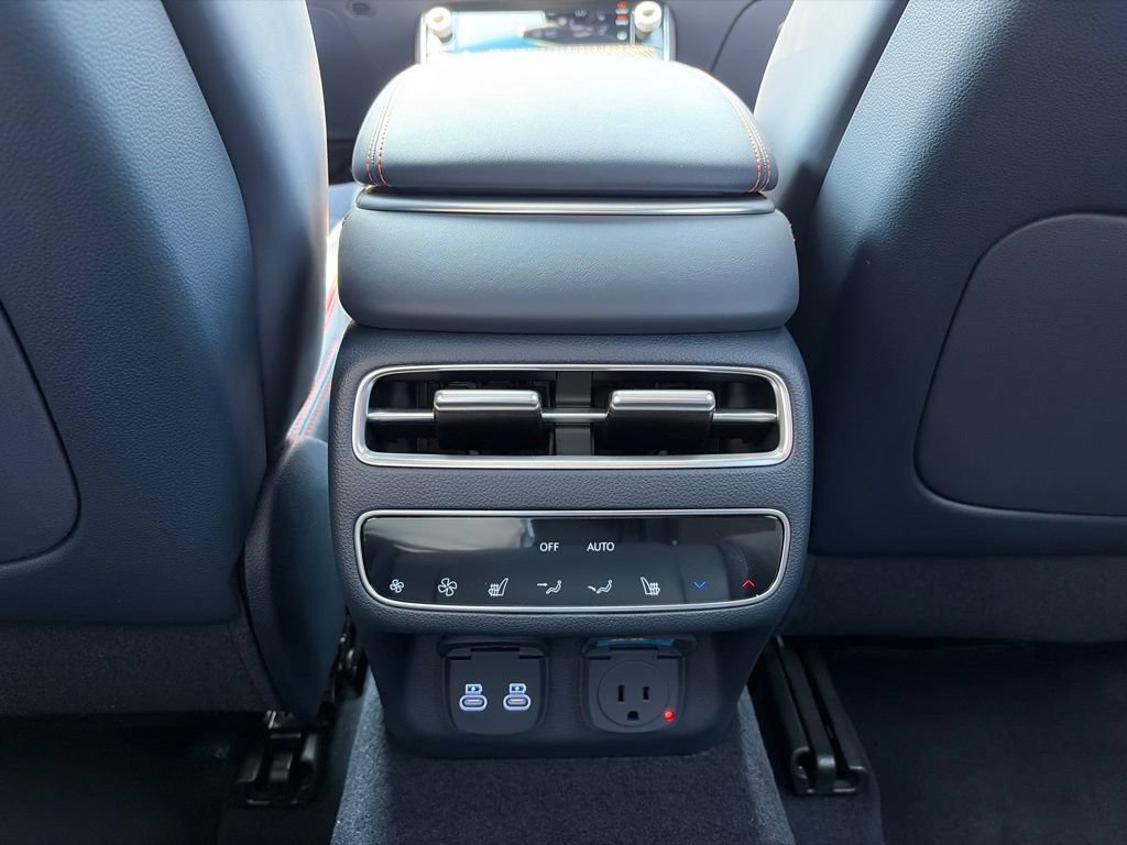 New 2027 Genesis GV70 3.5T Prestige AWD/4WD image 21