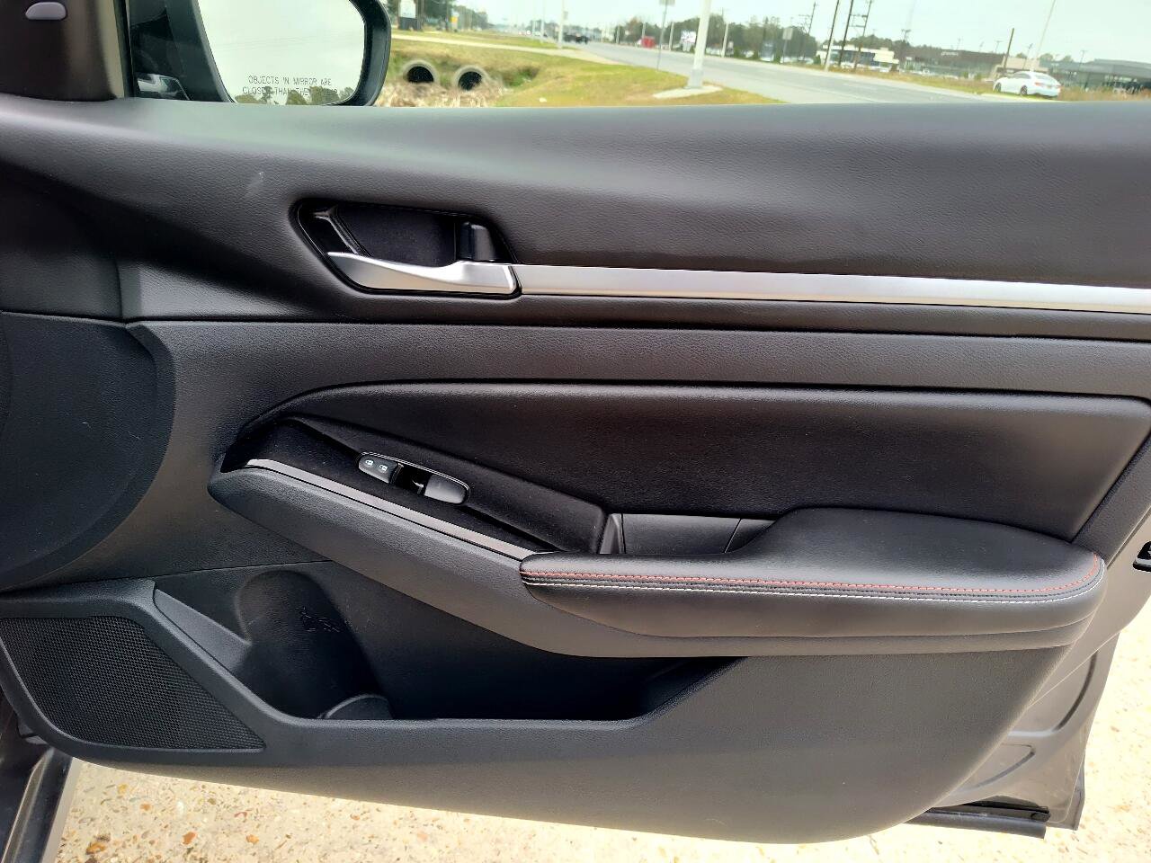 Used 2024 Nissan Altima 2.5 SR w/ SR Premium Package image 23