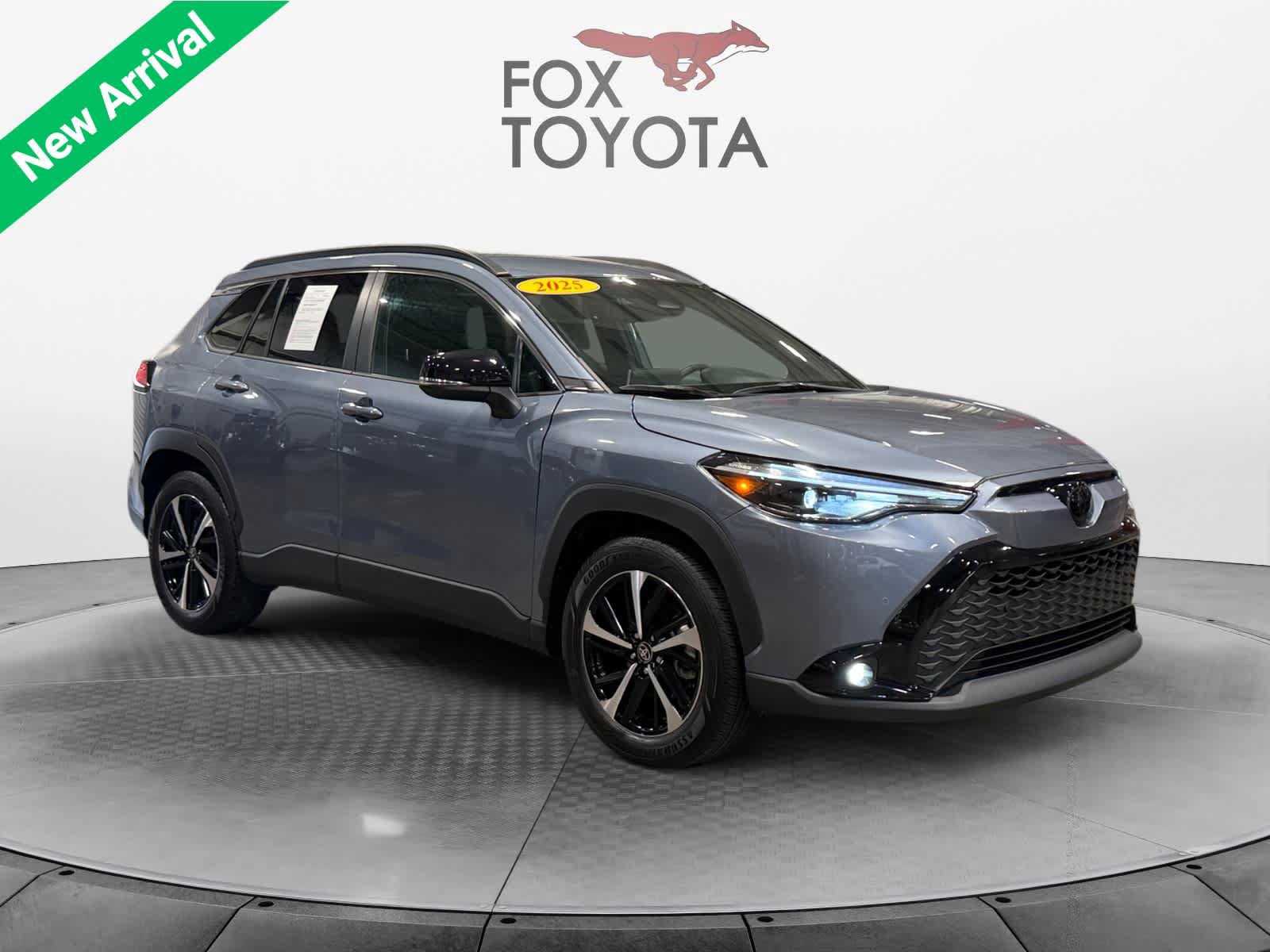 Used 2025 Toyota Corolla Cross AWD Hybrid image 8