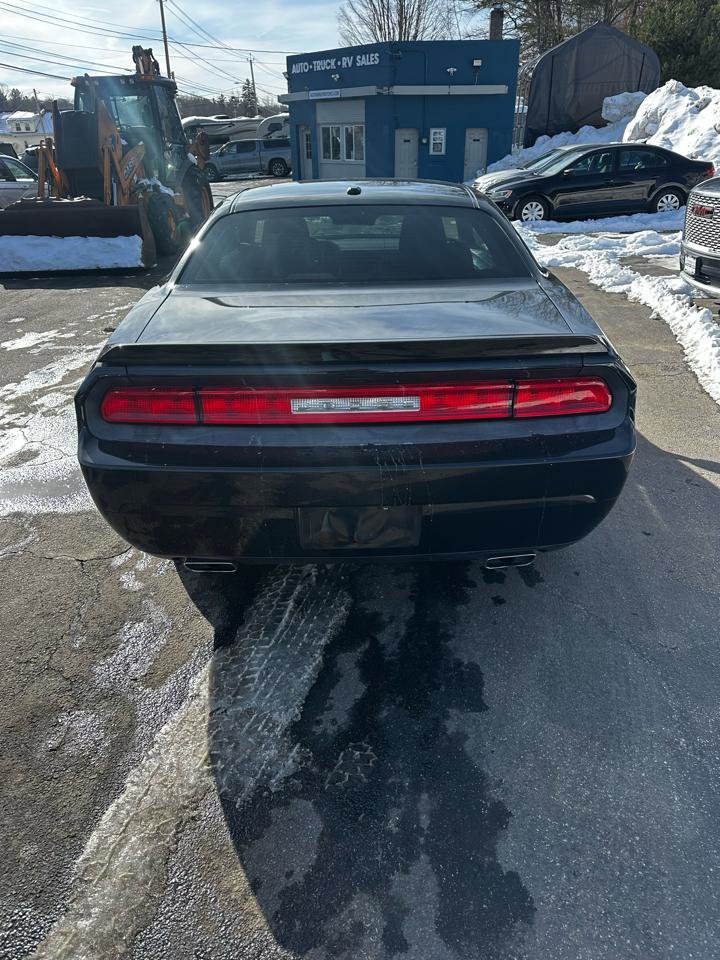 Used 2012 Dodge Challenger R/T image 4