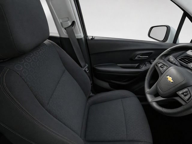 Used 2021 Chevrolet Trax LS w/ Tint and Cruise Package AWD/4WD image 19