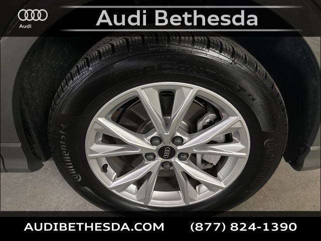 Certified 2025 Audi Q3 2.0T Premium w/ Convenience Package image 9