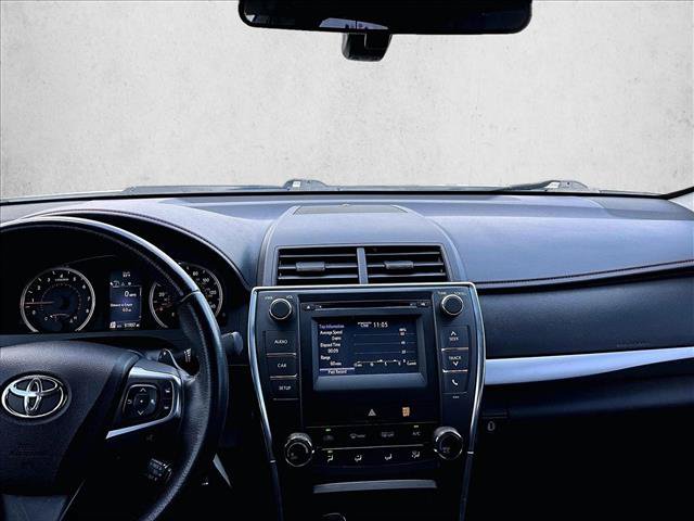 Used 2017 Toyota Camry SE FWD image 8