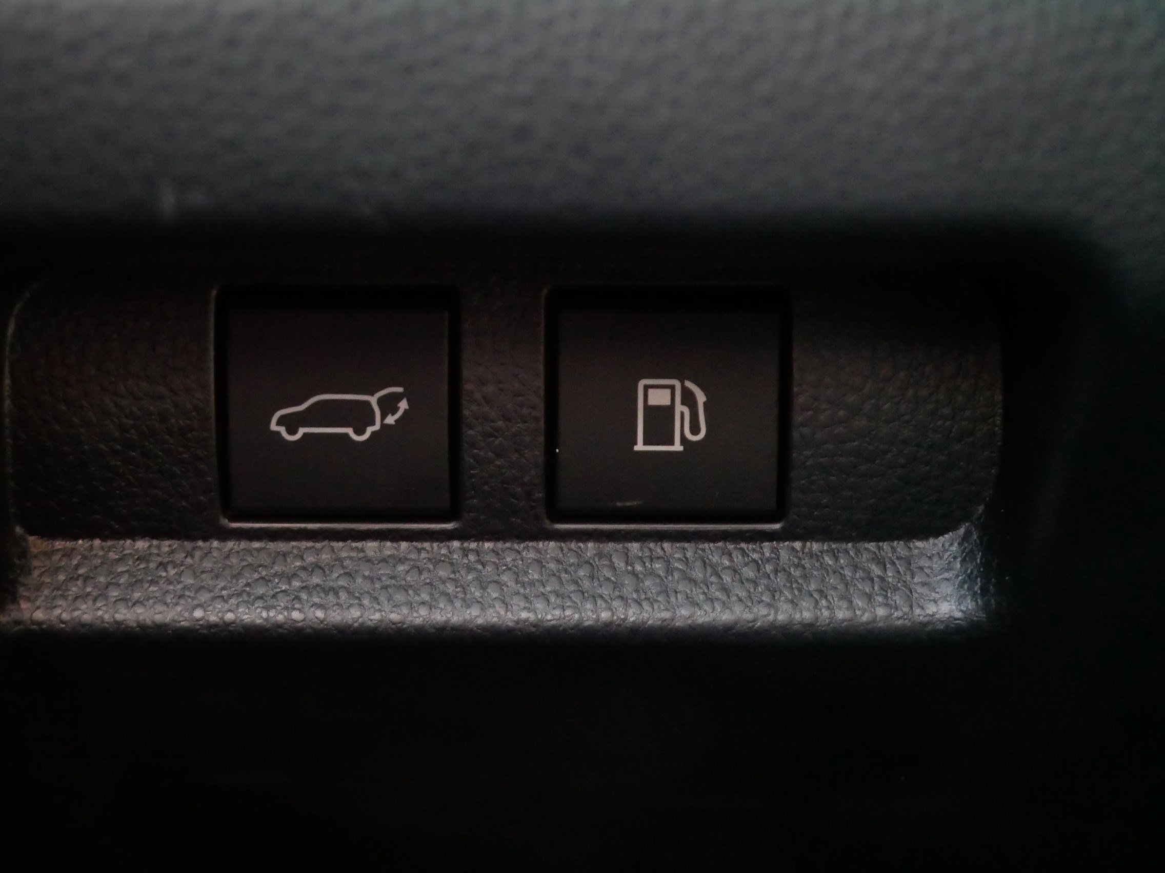 Certified 2025 Toyota Crown Signia w/ Advanced Technology Package image 27