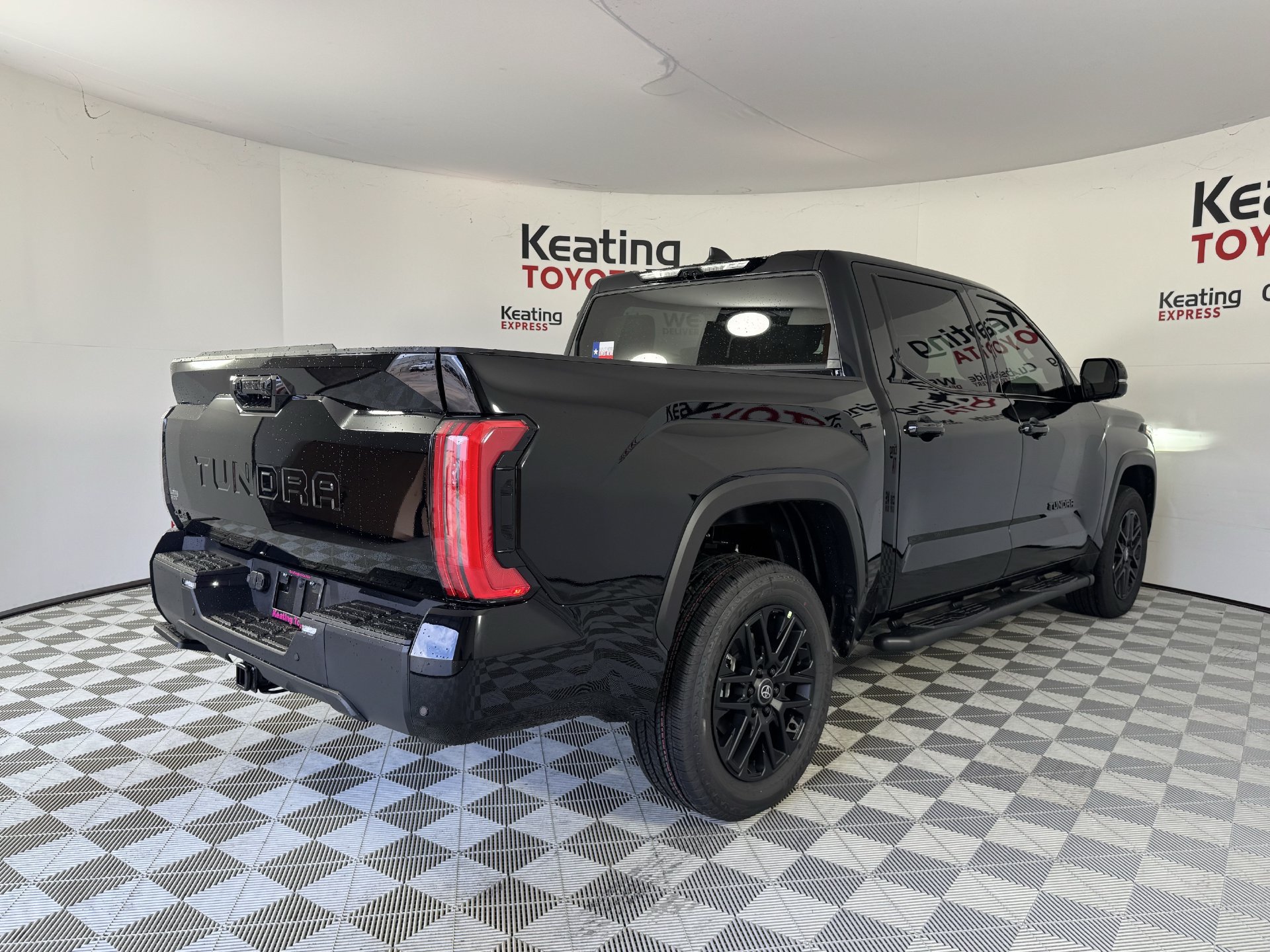 New 2026 Toyota Tundra Limited AWD/4WD image 14