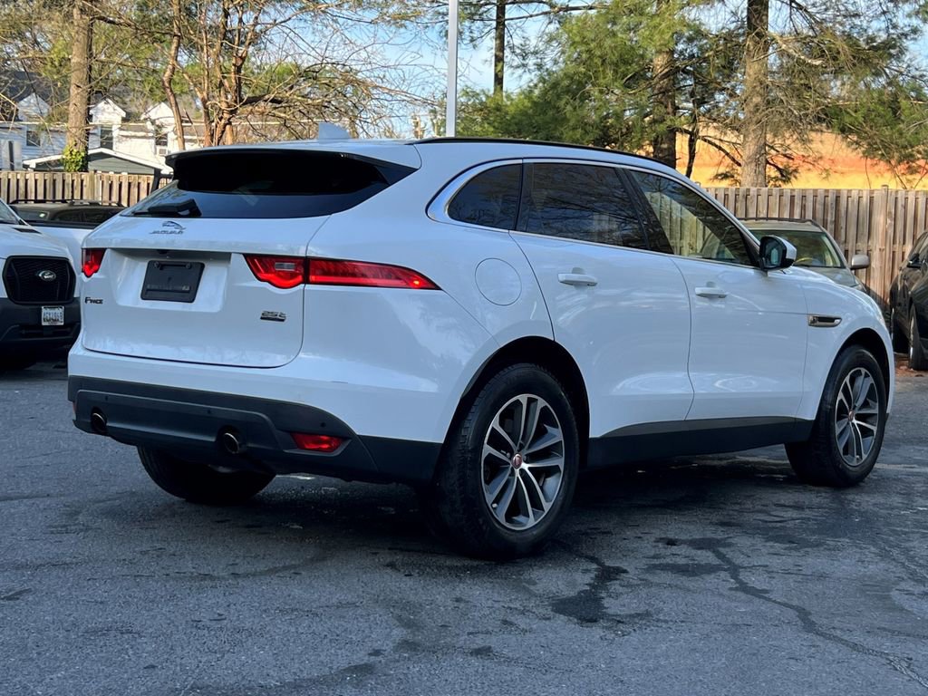 Used 2019 Jaguar F-PACE Premium image 7