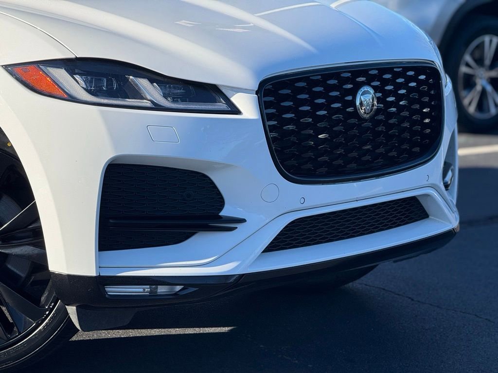 Used 2022 Jaguar F-PACE S image 6