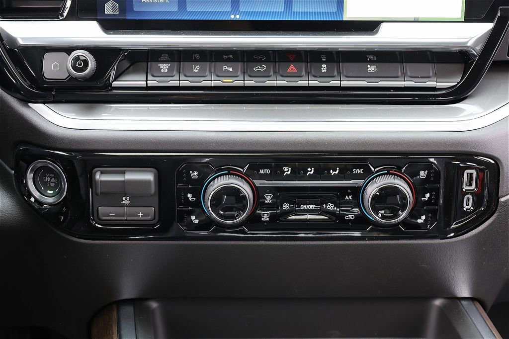 New 2026 Chevrolet Silverado 3500 High Country w/ Technology Package image 13