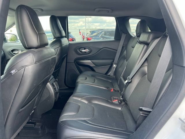 Used 2021 Jeep Cherokee Latitude Lux AWD/4WD image 16