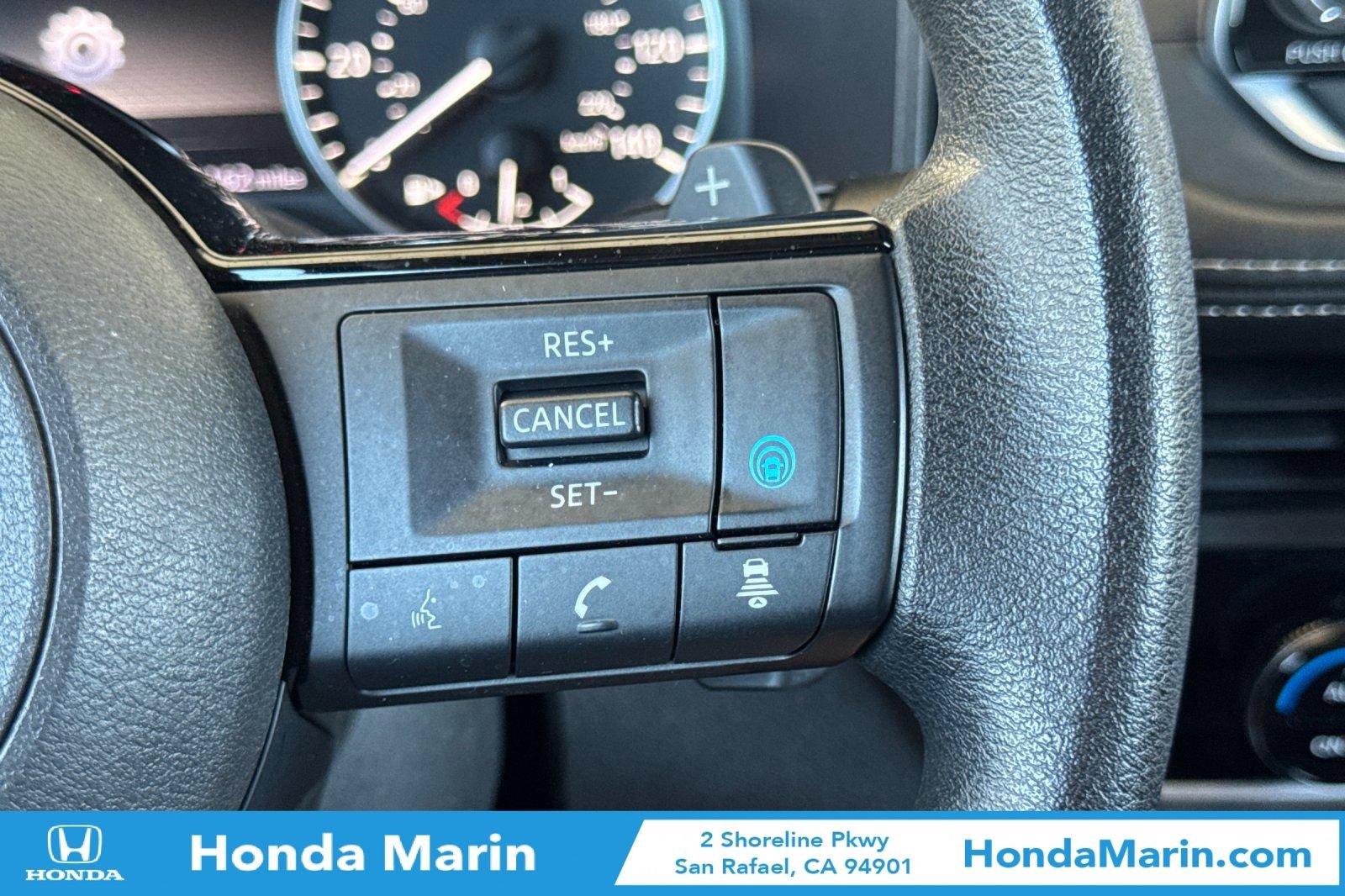 Used 2023 Nissan Rogue SV AWD/4WD image 30