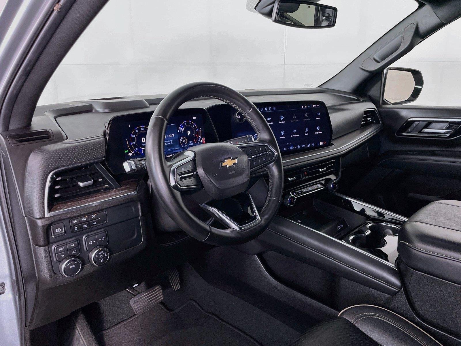 Used 2025 Chevrolet Tahoe Premier AWD/4WD image 11